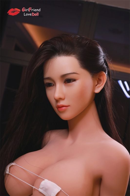 Implanted-hari-sex-doll-2