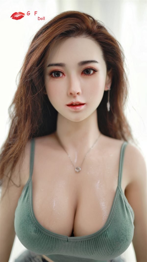 Super-Realistic-Sex-Doll-8