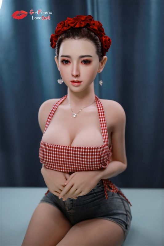 Ultra-Realistic-Sex-Doll-4